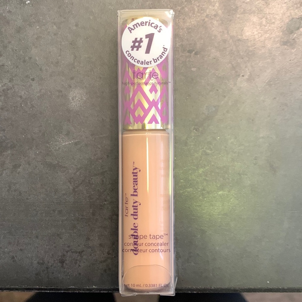 NIP TARTE SHAPE TAPE 22N